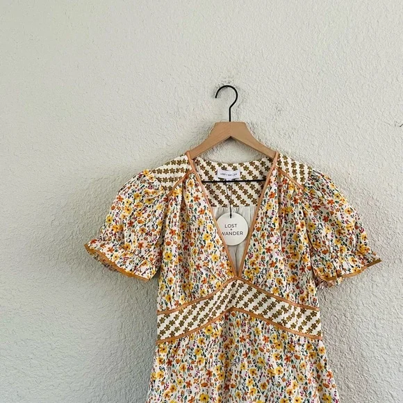 Lost & Wander Spring Sunrise Midi Dress NWT - Picture 3 of 16